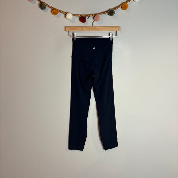 Lululemon navy blue Align crops - Picture 4 of 5